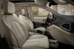 Chrysler Pacifica Limited 2016 года